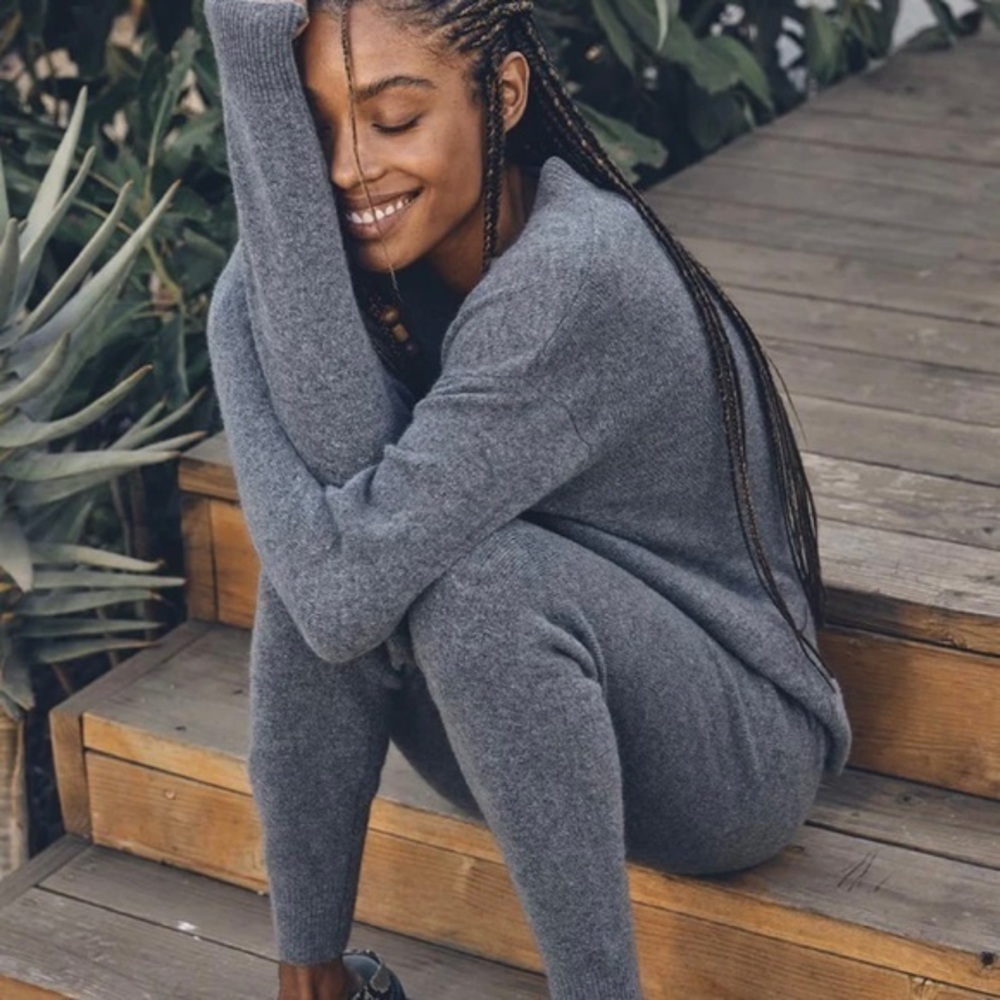 Rails Gray V-Neck Sweater
